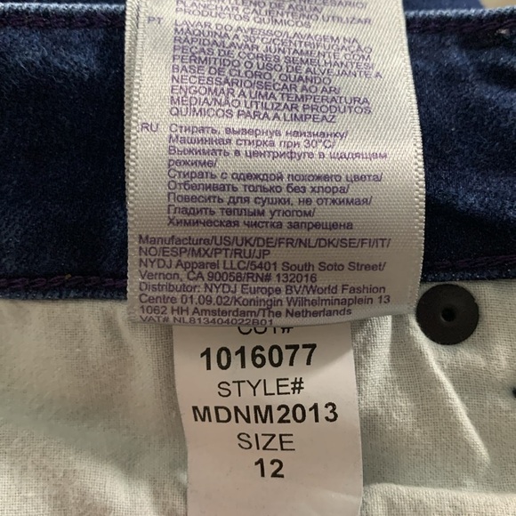 NYDJ Maryland Straight DarkWash Stretch Jeans size 12 - Picture 10 of 10